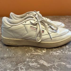 Reebok Club C 85 White & Pink Size 9.5M Shoes